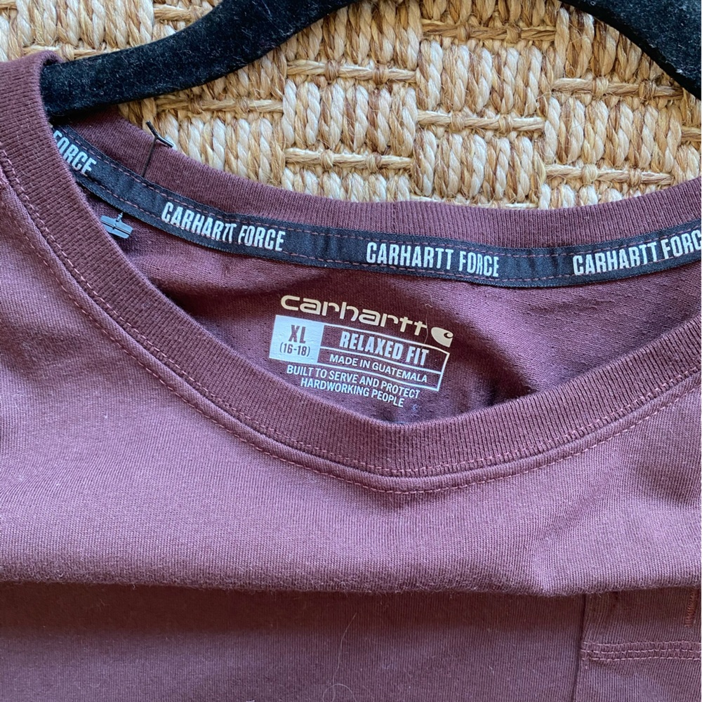 Women’s Carhartt Maroon Pocket T-Shirt - Picture 5 of 7